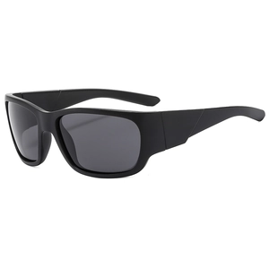 Polarized sports sunglasses in black for cycling and fishing with streamlined wide temples