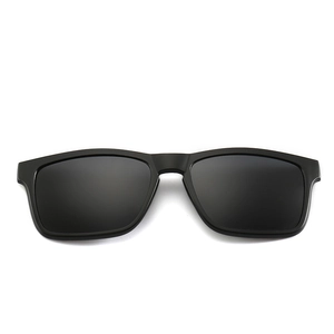 TR90 magnetic clip-on sunglasses frame with polarized lens for outdoor activities