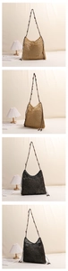 Détail du sac en maille tissé main avec bandoulières élégantes en perles de bois