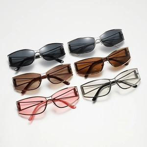 Lunettes de soleil vintage rectangulaires avec branches en métal en six couleurs