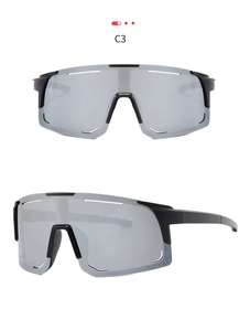 Detail view of sport sunglasses C3 with silver coated lens and black semi-rimless frame