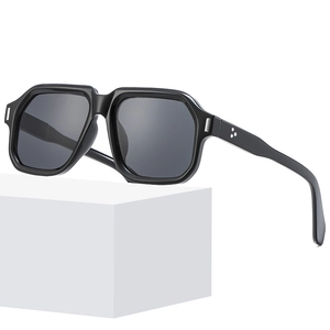 Retro Oversized Square Sunglasses UV400 Protection Fashion Large Frame Eyewear For Men Women Outdoor Travel