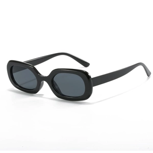 Schwarze Sonnenbrille mit dickem ovalem Rahmen und grauen Gläsern für Damen und Herren