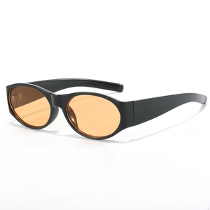 Lunettes de soleil ovales rétro avec monture noire large et verres dégradés orange