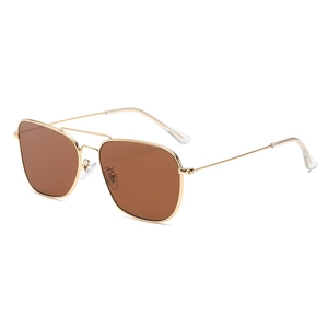 Lunettes de soleil aviateur carrées dorées classiques avec verres bruns et double pont