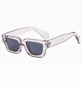 Detailed view of the SM3222 sunglasses temple showing model specs and CE certification mark