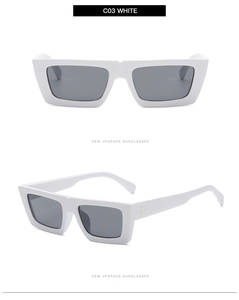 Détails de lunettes de soleil rectangulaires blanches avec verres gris et accents