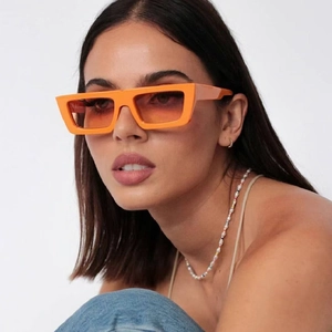 Lunettes De Soleil Rectangulaires Rétro Petit Cadre Mode Couleur Gelée Résine Pour Femmes Extérieur Protection UV