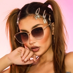 Lunettes De Soleil Oeil De Chat Pour Femmes Monture Métallique Grandes Verres Dégradés Mode Chaîne UV400