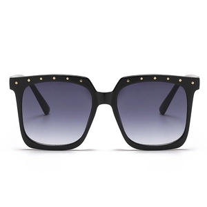 Chic square oversized sunglasses with black frames, purple gradient lenses and gold rivets