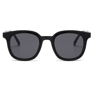 Hip-Hop-Oval-Sonnenbrille mit glänzend schwarzem Rahmen und dunkelgrauen Gläsern für Damen