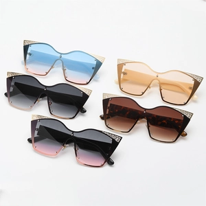 Fashion oversized cat eye sunglasses in five colors with unique gold hollow metal temples