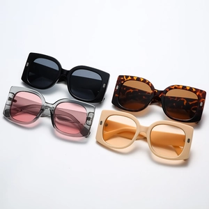 Retro large square frame sunglasses in black, leopard, and gray for a stylish look