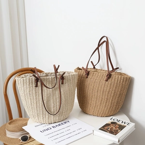 Women Straw Woven Bucket Bag Large Capacity Beach Tote With Leather Shoulder Straps Zipper Closure Vintage Handwoven