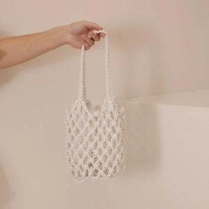 Bolso de hombro de macramé hecho a mano con diseño de malla para vacaciones de playa