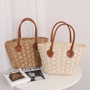 Woven Straw Tote Bag For Women Lattice Heart Leather Patch Large Capacity French Style Handbag Vacation Beach Purse