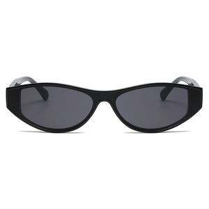 Lunettes de soleil œil-de-chat noires modernes avec verres gris foncés vue à plat nette