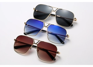 Trois paires de lunettes de soleil aviateur carrées vintage avec monture en métal