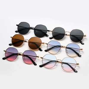 Fashionable round metal sunglasses set with gradient lenses and rimless design for unisex