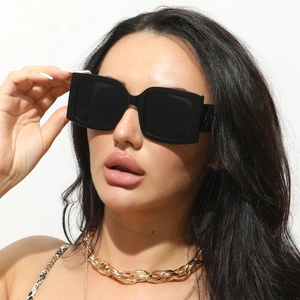 Vintage Square Sunglasses Large Frame UV400 Protection Resin Frame AC Lens Fashion Eyewear For Women Men