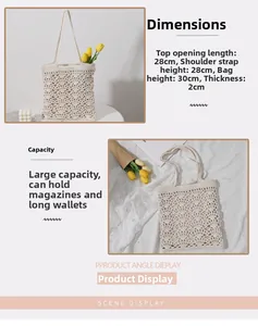 Détail du sac à bandoulière au crochet crème avec dimensions de 30 cm de hauteur