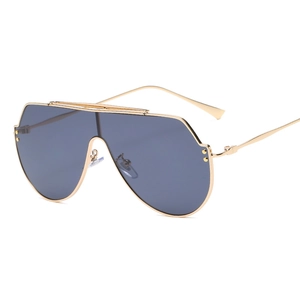 Lunettes de soleil aviateur oversize avec monture dorée et double pont design