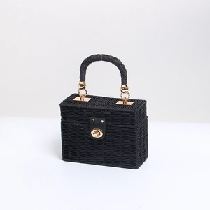 Borsa A Mano In Paglia Intrecciata Nera Borsa A Tracolla Rettangolare Vintage Con Chiusura Dorata E Catena Per Donna