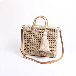 Sac cabas en paille tissé à la main avec bandoulière marron pour vacances à la plage