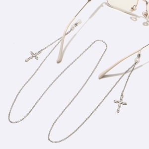 Chaîne de lunettes punk argentée avec pendentifs croix et boucles antidérapantes pour lunettes