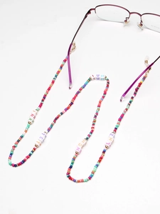 Chaîne de lunettes perlée colorée avec charms lettres et boucles en caoutchouc antidérapantes