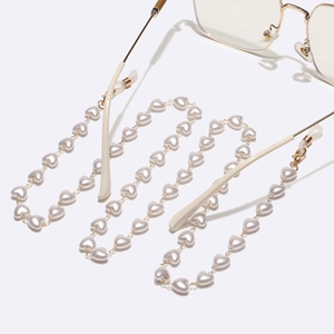 Fashion heart pearl glasses chain in gold with anti-slip silicone rings for sunglasses