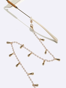 Chaîne à lunettes en perles de goutte d'eau avec pendentifs dorés et boucles en silicone