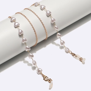 Glasses Chain With Heart Faux Artificial Pearl And Copper Metal Anti Slip Eyewear Strap For Women Sunglasses Elegant Decorative