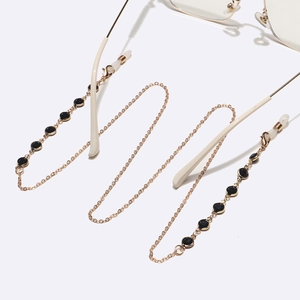 Chaîne de lunettes dorée avec gemmes noires et boucles en silicone antidérapantes pour lunettes