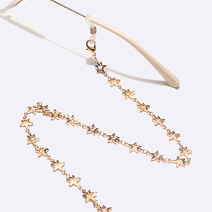 Chaîne à lunettes dorée faite main avec maillons étoiles et boucles en silicone