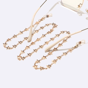 Chaîne de lunettes dorée à maillons d'étoiles avec boucles en silicone antidérapantes