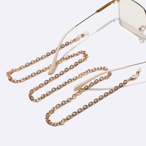 Golden metal eyeglass chain with 70cm O-link chain and adjustable anti-slip silicone loops