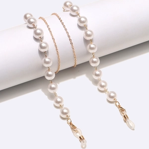Elegant 10mm high-gloss pearl and gold metal chain for glasses with adjustable loops