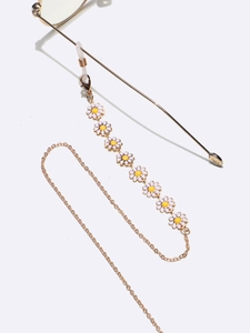 Golden eyewear chain with lavender enamel daisies and non-slip silicone loops