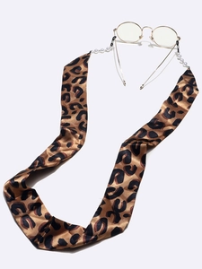 Chic leopard print ribbon glasses chain with elegant pearls and non-slip rubber loops