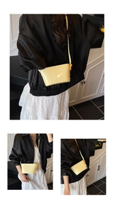 Trois vues d'un sac seau en cuir verni jaune clair brillant porté par un mannequin