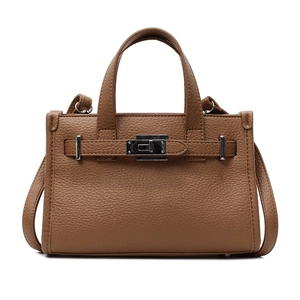 Sac à main en cuir marron grainé pour femme avec fermoir rotatif argenté élégant