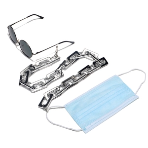Silver rectangle links chain used as lanyard for sunglasses and medical masks