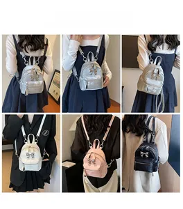 Détails du mini sac à dos en plusieurs couleurs avec nœud métallique et poche avant