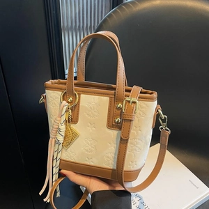 Mini Borsa A Secchiello Donna Pelle PU Goffratura Stelle Colori Contrasto Tracolla Chic Urban Con Pendente Foulard