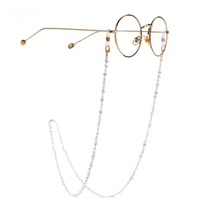 Golden sunglasses chain with square crystal beads and round gold frame eyewear set