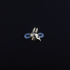 Connecteur de chaîne à lunettes lapin doré avec boucle en silicone antidérapante