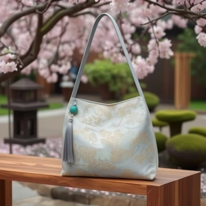 Borsa A Spalla Stile Cinese Vintage In Raso Jacquard Con Ricamo Paesaggistico Floreale E Ciondolo Con Nappa