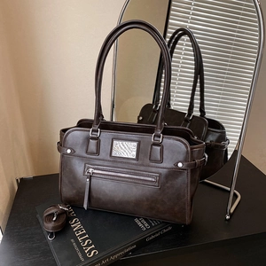 Retro PU Leather Tote Bag Large Capacity Crossbody Handbag With Pendant Office Commute Style For Women