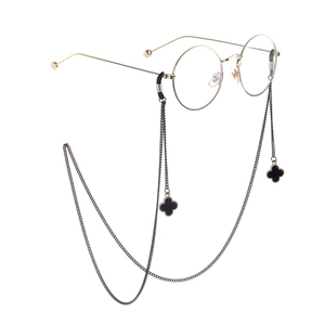 Chaîne De Lunettes Pendentif Trèfle À Quatre Feuilles Cordon En Métal Noir Antidérapant Support Solaire Élégant Femmes